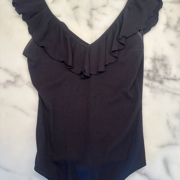 Black Aritzia Wilfred Ruffle Body Suit Size Medium - Picture 3 of 5